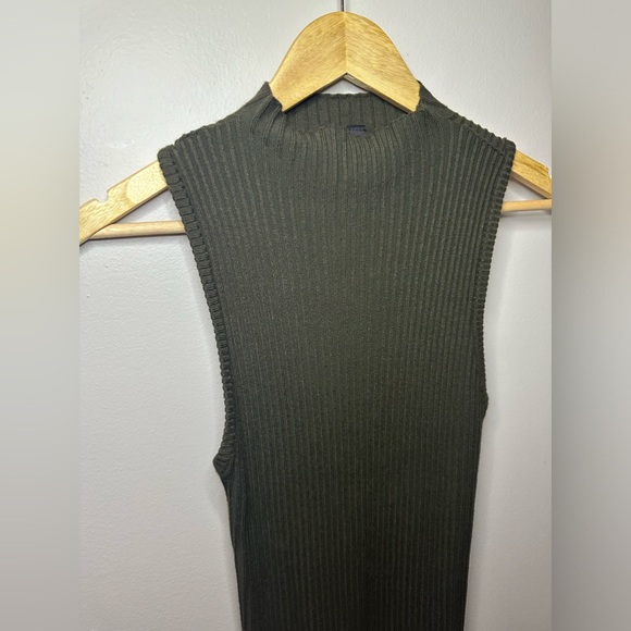 Green dress size M. Great condition - Picture 2 of 4